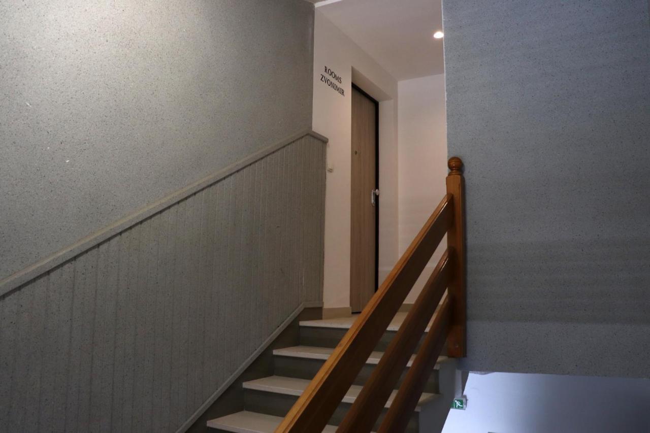 Rooms Zvonimir Stobreč エクステリア 写真